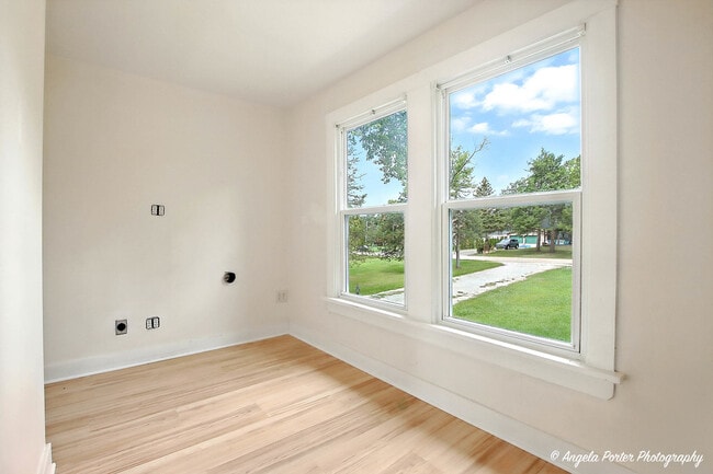 Building Photo - 41028 N Ridge Cir