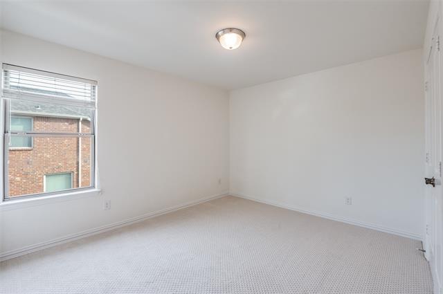 Building Photo - 1221 Dakota St