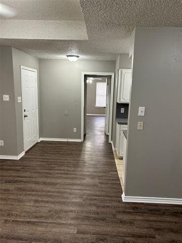 Building Photo - 404 Jordan Ln