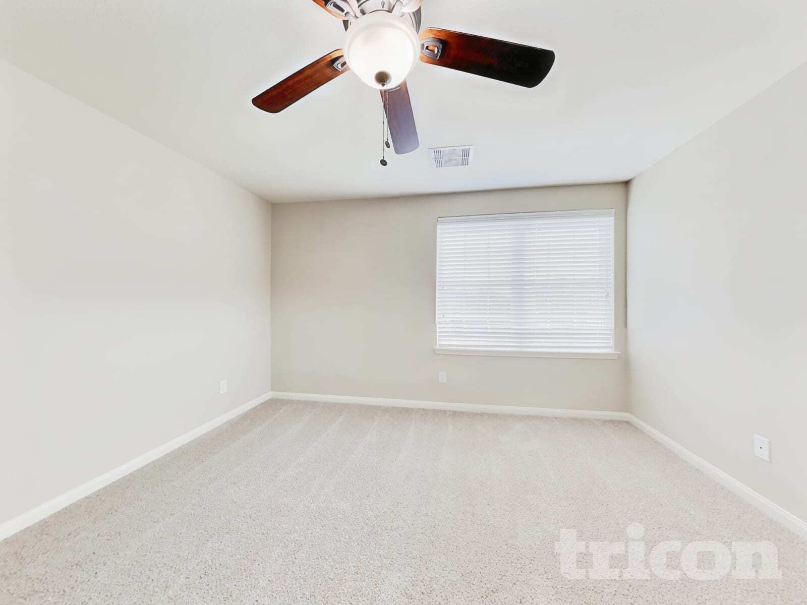 Building Photo - 334 Shoshone Ridge Dr
