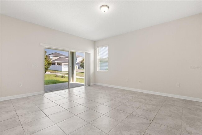 Building Photo - 9131 Cut Shot Dr