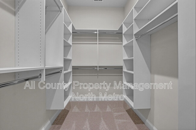 Building Photo - 718 Stickley Oak Way