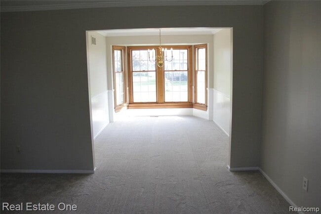 Building Photo - 44777 Saltz Rd