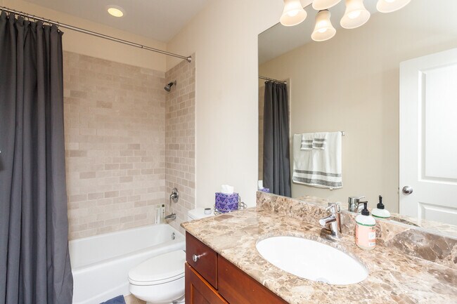 Building Photo - 2708 N Lehmann Ct