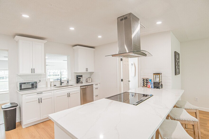 Building Photo - 3396 Minnow Creek Dr