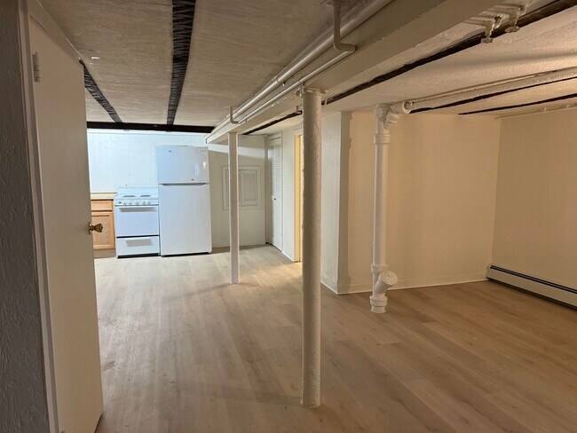 Building Photo - 9 Beaver Ave