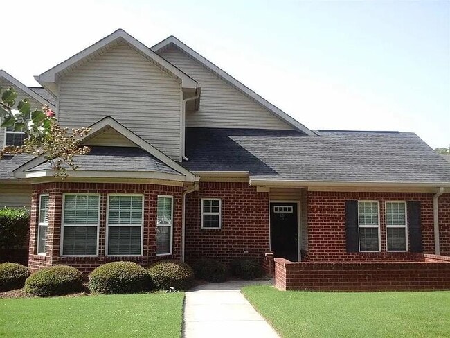 Primary Photo - 601 Station Square Dr