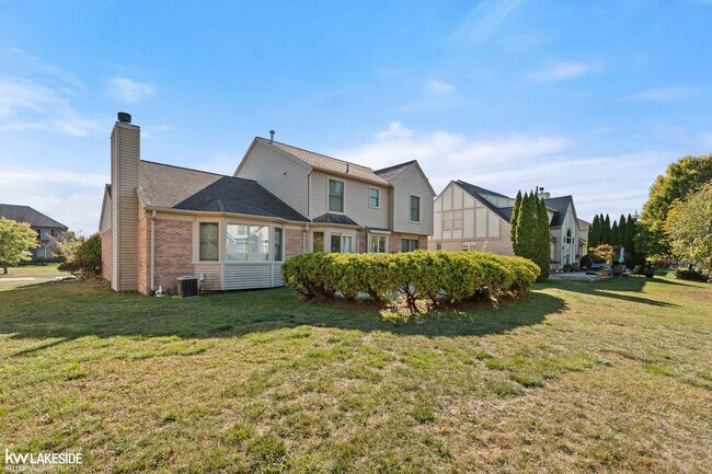 Building Photo - 2199 Edgestone Dr