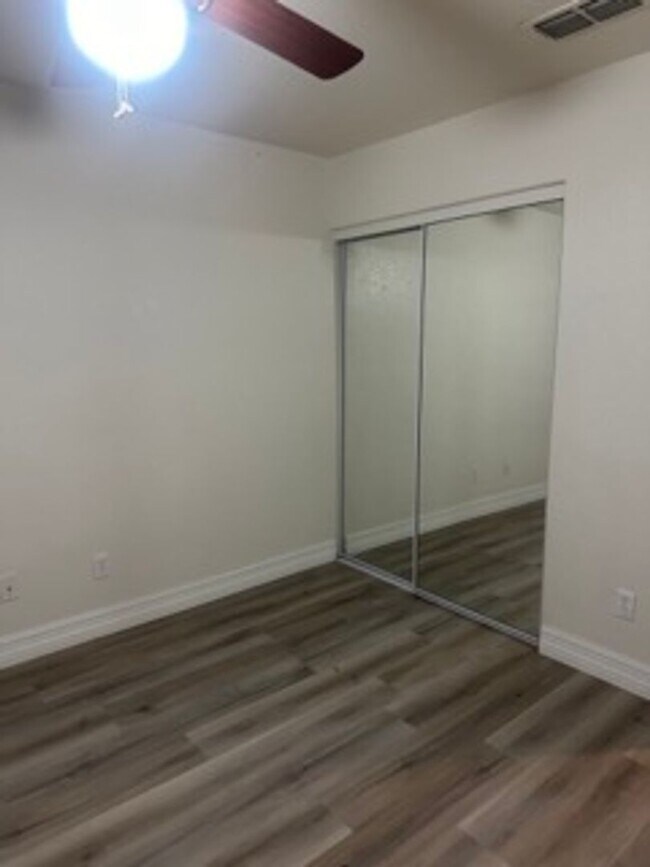 Building Photo - Perfectly Placed & Full of Space – 3 Bed i...