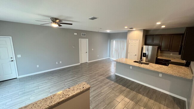 Building Photo - Incredible 3 Bedroom, 2 Bathroom Home in Palm Bay!!