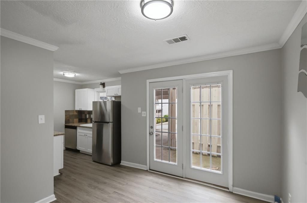 Building Photo - 218 Mill Creek Pl