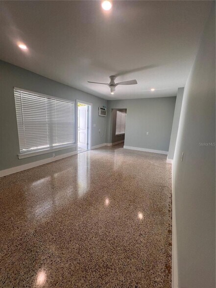 Building Photo - 40 82nd Ave