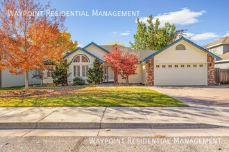 Building Photo - 4917 N Contour Way