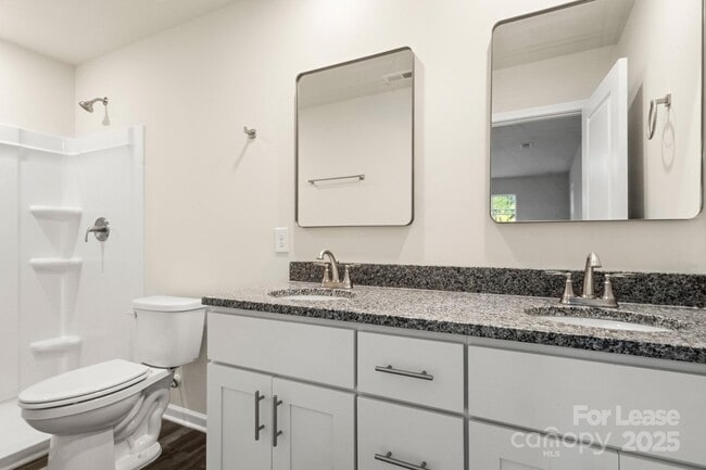 Building Photo - 990 Shearer Rd