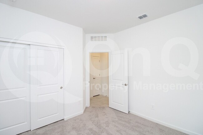 Building Photo - 21810 N Lynn St