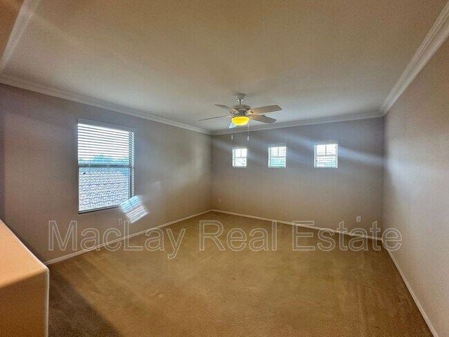 Building Photo - 3691 E Kingbird Pl