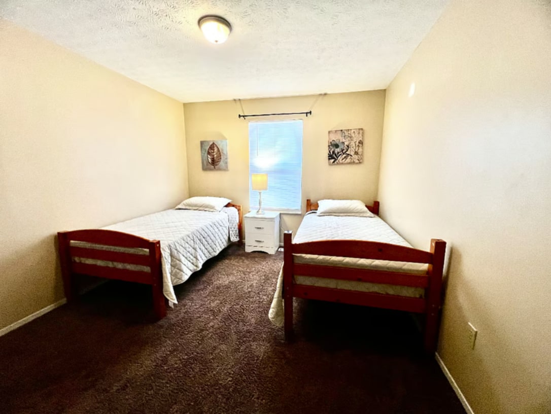 Bedroom 3 - 4311 Frontenac Dr