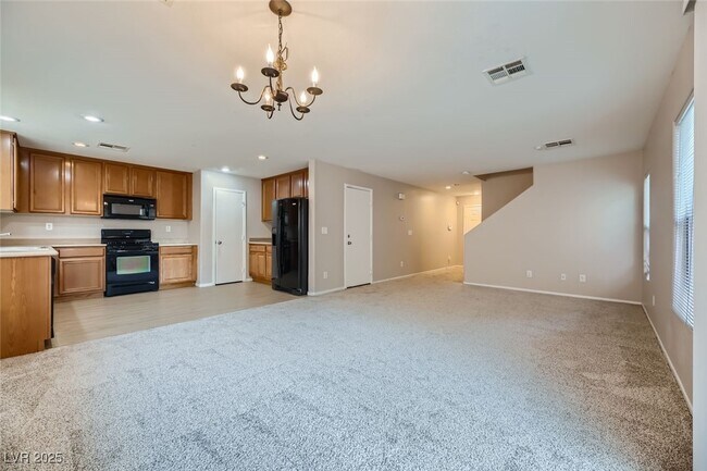 Building Photo - 535 Primrose Hill Ave