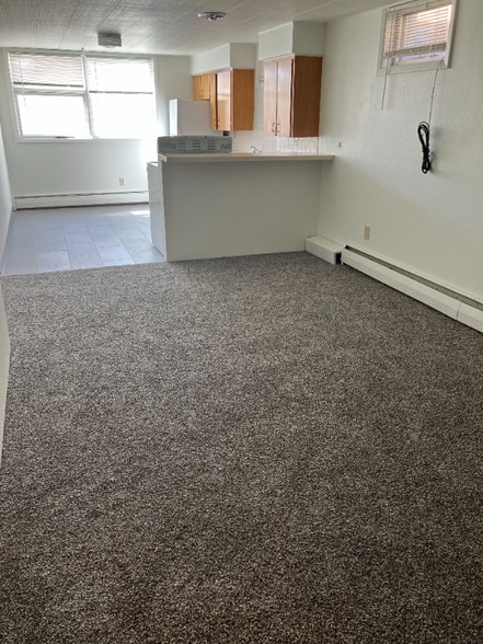 Building Photo - 1425 13th St S