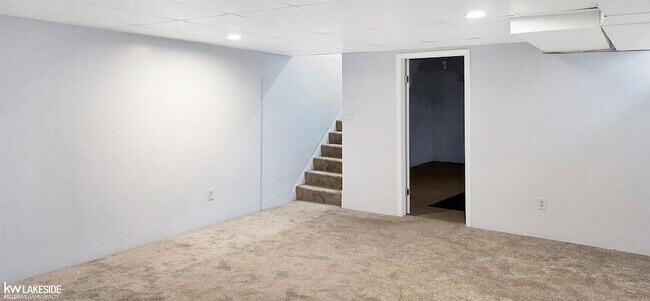 Building Photo - 856 Neff Rd