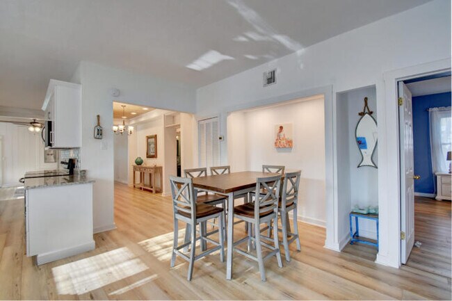 Building Photo - 232 Dixie Blvd