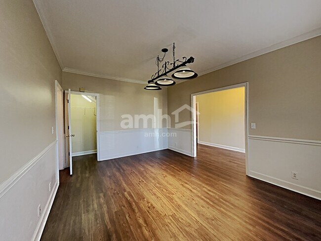 Building Photo - 3129 Jenkins Dr