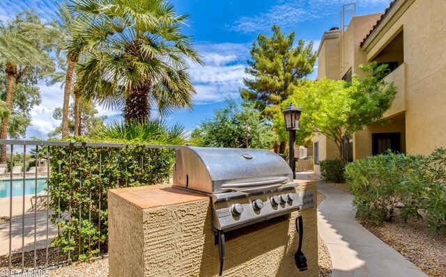 Building Photo - 4925 E Desert Cove Ave