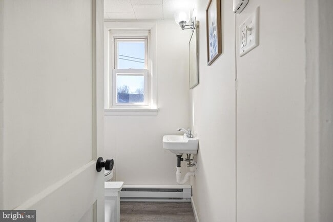 Building Photo - 75 S Washington Dr