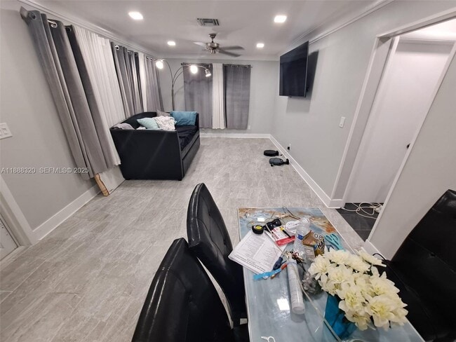 Building Photo - 2242 Polk St