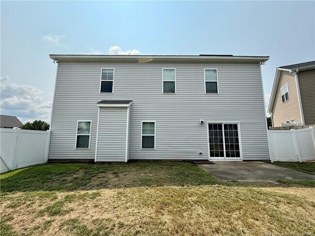 Building Photo - 260 Trenton Pl