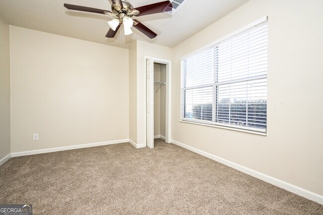 Building Photo - 6600 Browns Mill Ferry Dr