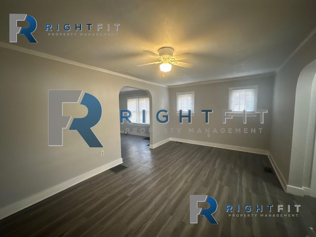 Building Photo - 3 bedroom 1 bathroom