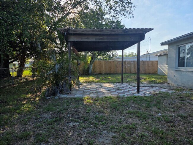 Building Photo - 4823 Longwood Ave