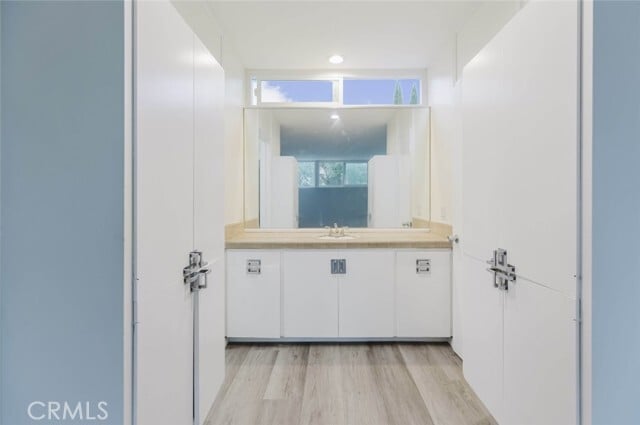 Building Photo - 432 S Sierra Madre Blvd