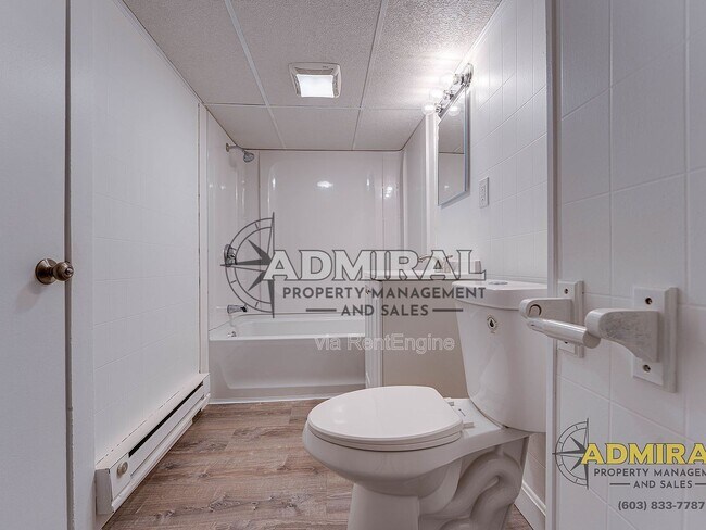 Building Photo - 6 Dora Dr