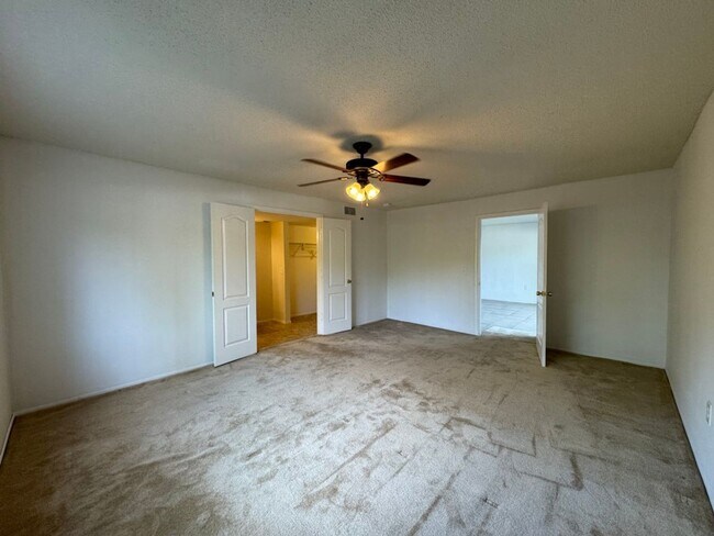 Building Photo - 4575 S Texas Ave