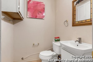 Building Photo - 109 Weeping Willow