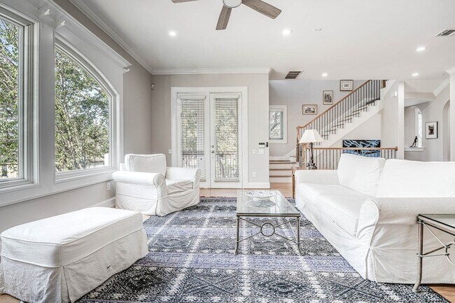 Building Photo - 4701 Inker St