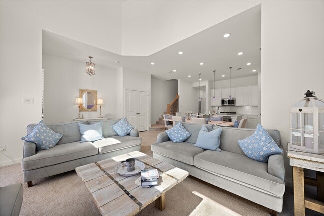 Building Photo - 19730 Curved Steel Dr