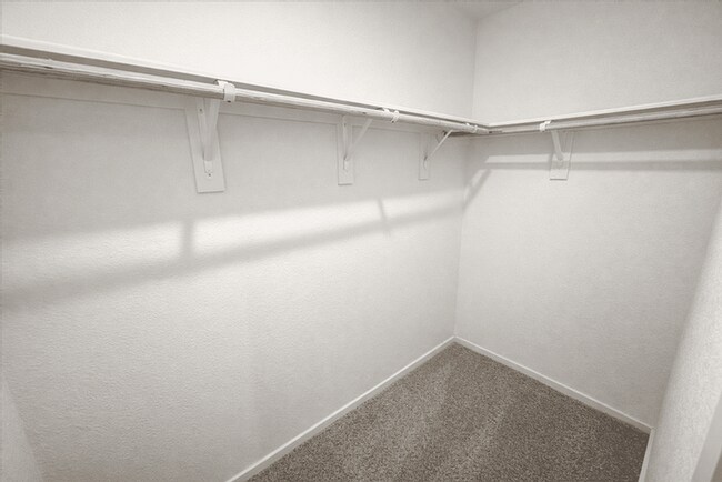 Building Photo - 14868 N Ascot Bnd Cir