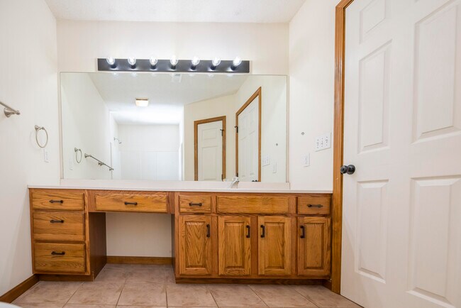 Building Photo - 3508 Berkshire