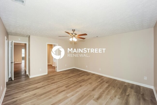 Building Photo - 4 Bedroom Pet-Friendly Home in Fairburn, GA with Main Street Renewal