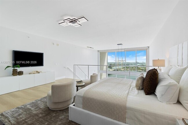 Building Photo - 1040 Biscayne Blvd