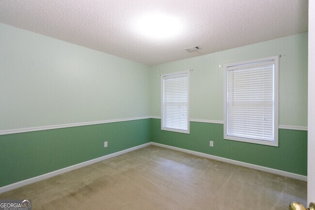 Building Photo - 2804 James Henry Dr