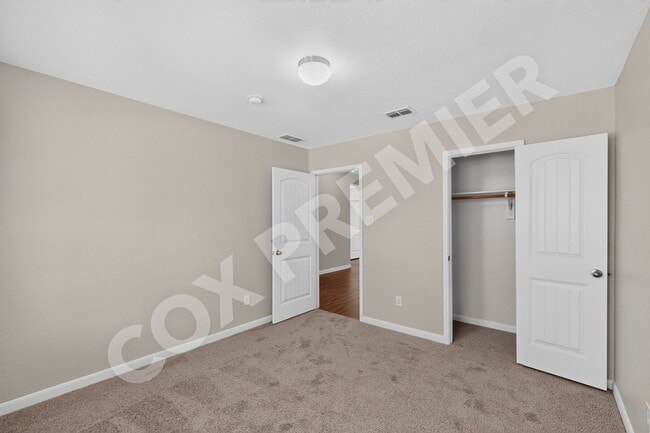 Building Photo - 2848 St Bernard Dr