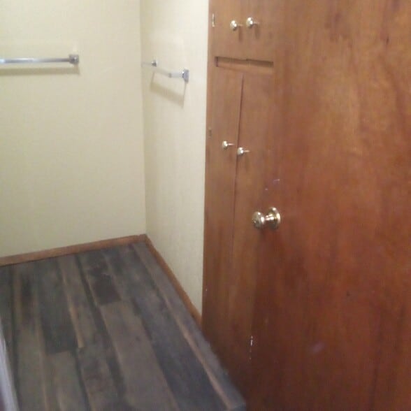 Building Photo - 1504 10th Ave