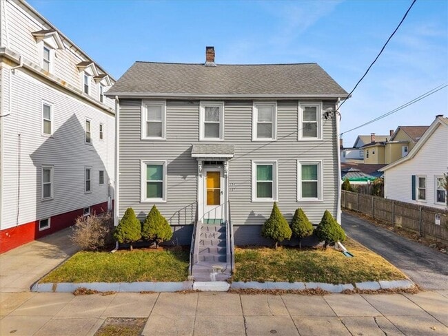 Building Photo - 154 Summit St