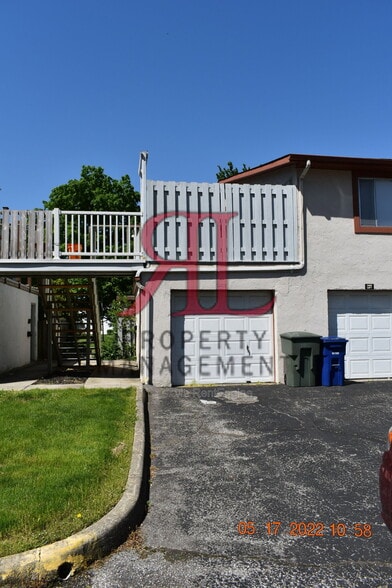 Building Photo - 2501 Burgandy Ln