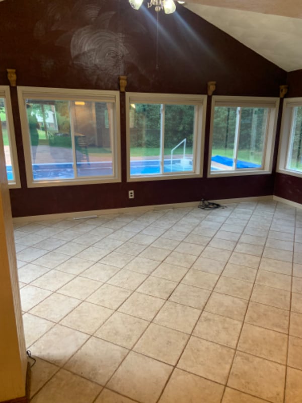 Building Photo - 8852 Rue Helena St NE