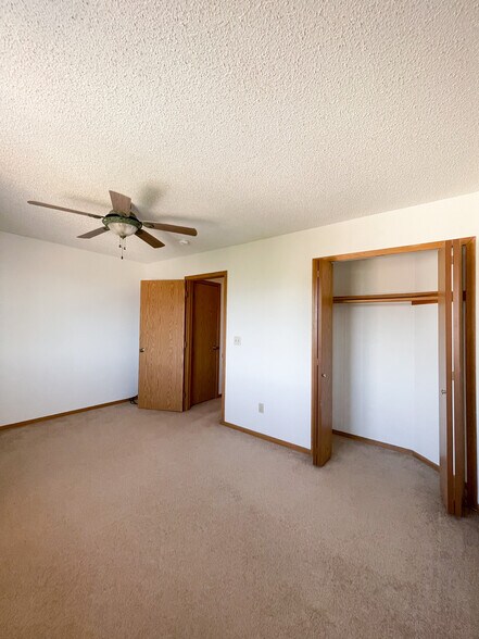 Building Photo - 5507 Fiesta Ln